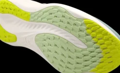 Asics Nimbus 26 light celadon / safety yellow