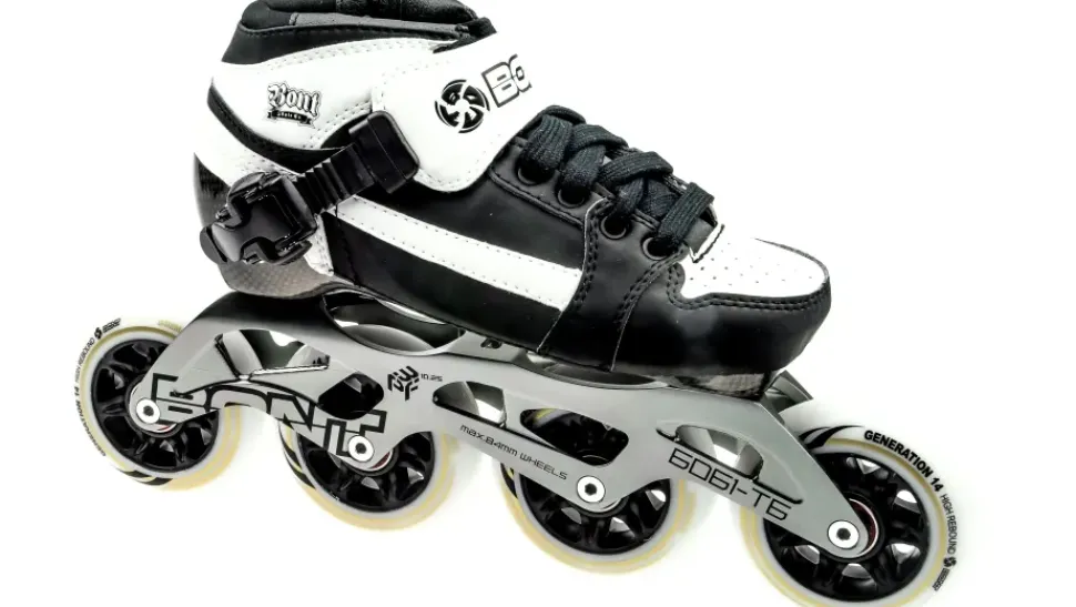 Bont Pursuit Skate White/Black Skate Kids 84mm