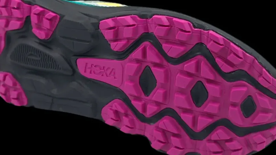 Hoka One One Challenger ATR 7 aloe vera / black