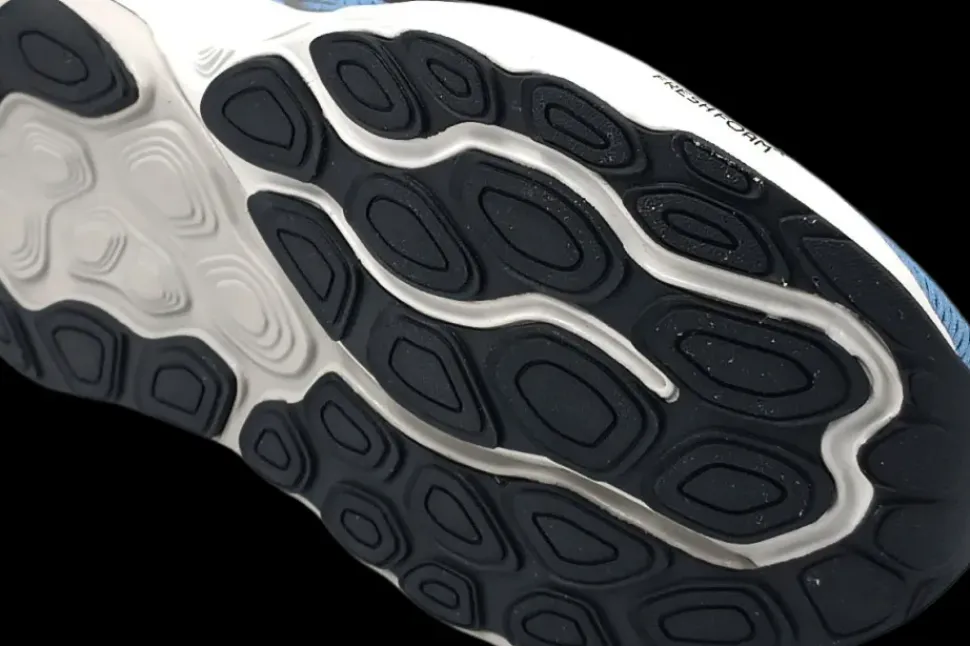 New Balance 860 S14
